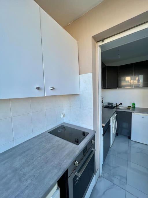 Studio 4 Couchages A 12 Min De La Plage A Pied Avec Wifi, Le Parking Est En Option Antibes Dış mekan fotoğraf